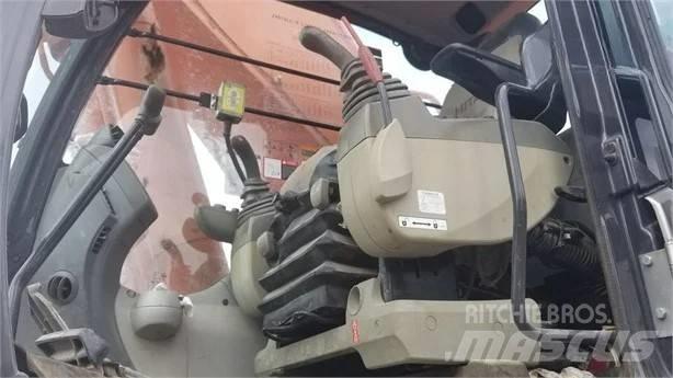 Hitachi ZX 670 Gravemaskiner på larvebånd