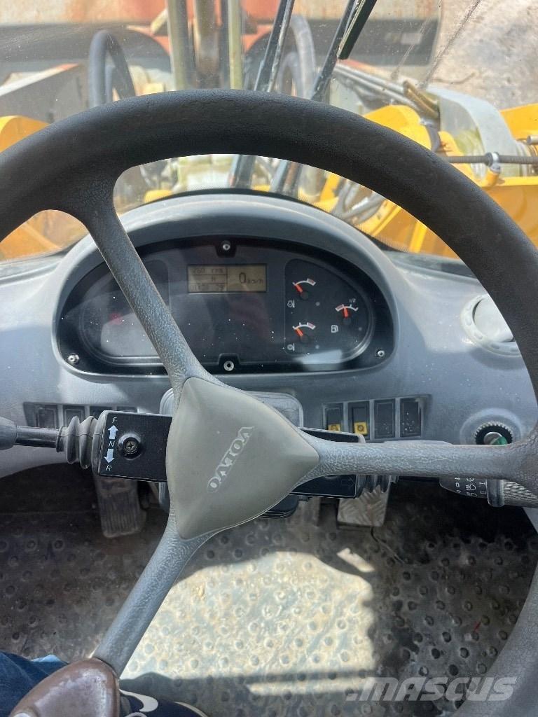 Volvo L 180 E Læssemaskiner på hjul