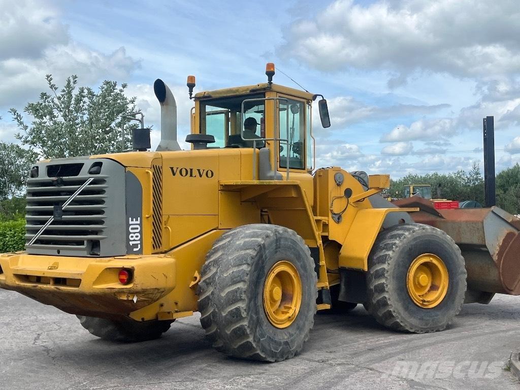 Volvo L 180 E Læssemaskiner på hjul