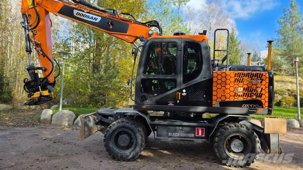 Doosan DX 170 W Gravemaskiner på hjul