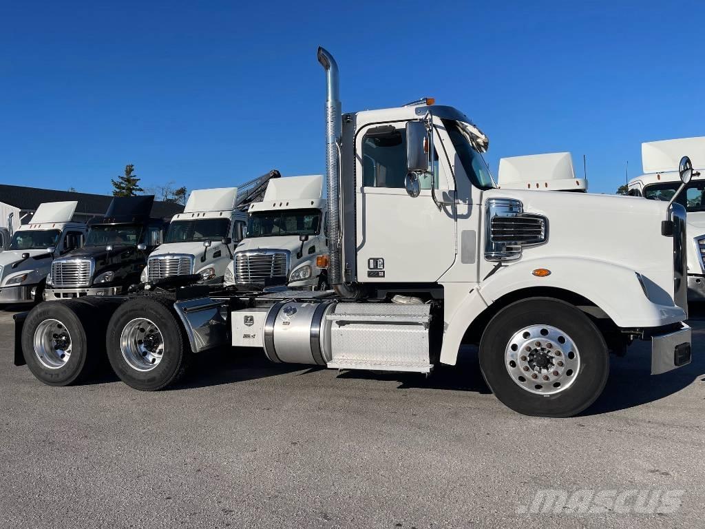 Freightliner 122 SD Trækkere