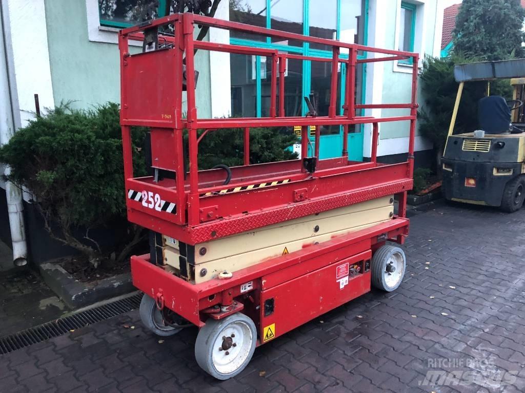 JLG 2030 F3    V-3409 Søjlelifte