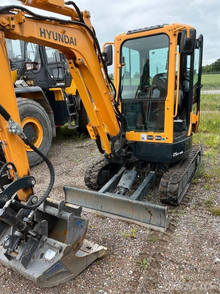 Hyundai R25Z-9 AK Minigravemaskiner