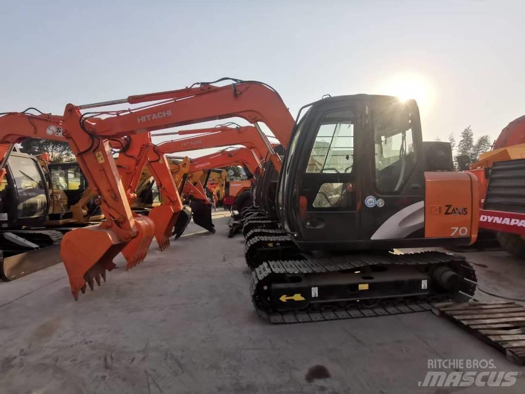 Hitachi ZX 70 Gravemaskiner på larvebånd