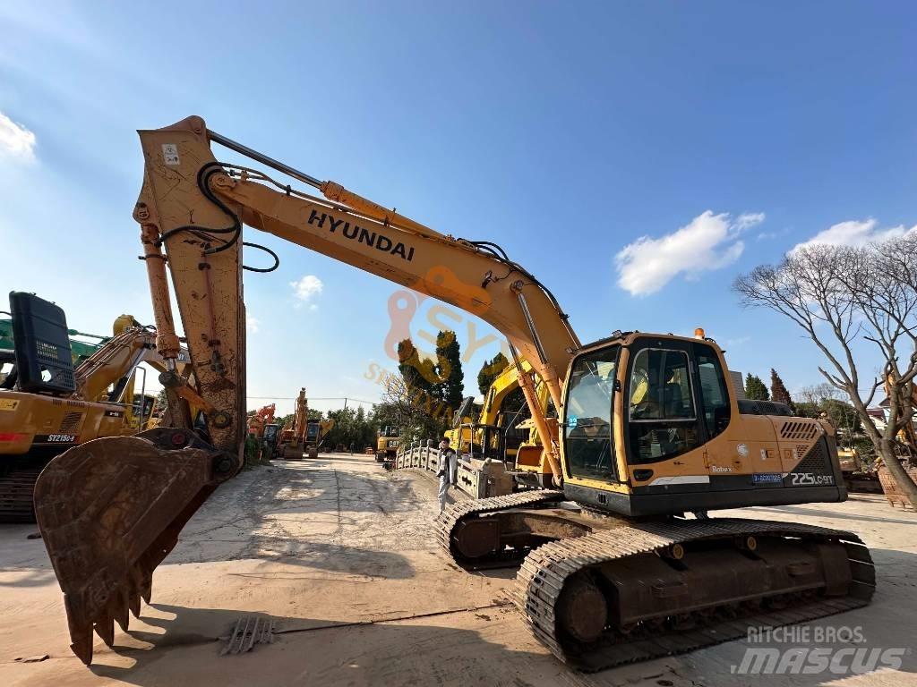Hyundai 225 Gravemaskiner på larvebånd
