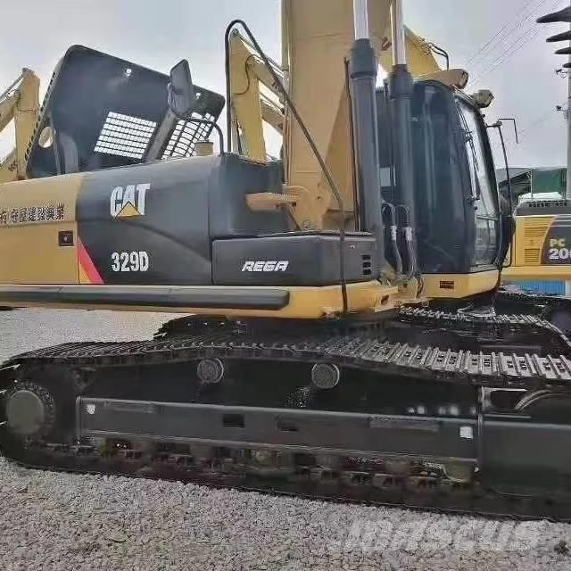 CAT 329 Gravemaskiner på larvebånd