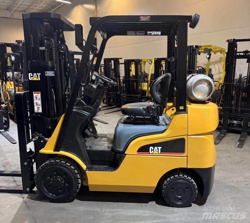 CAT FGC25N Gaffeltrucks - andre