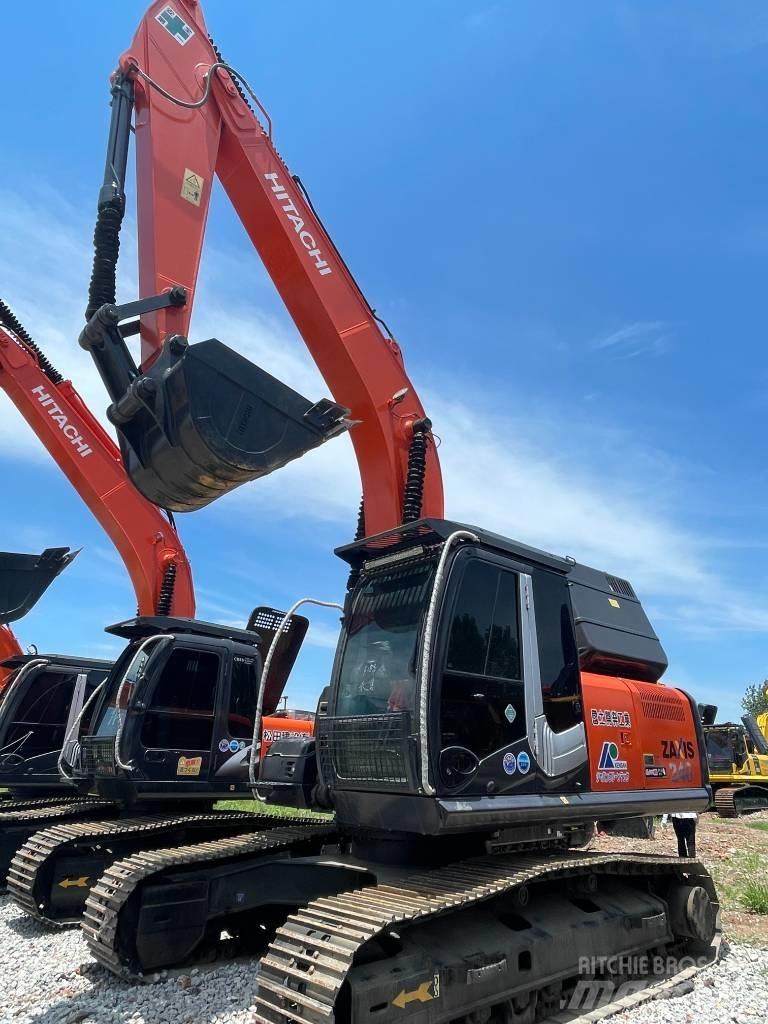 Hitachi ZX 240 Gravemaskiner på larvebånd