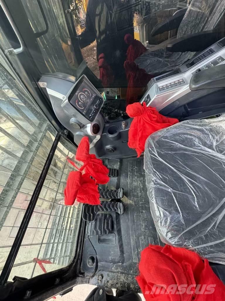 Hyundai 220LC-9T Gravemaskiner på larvebånd