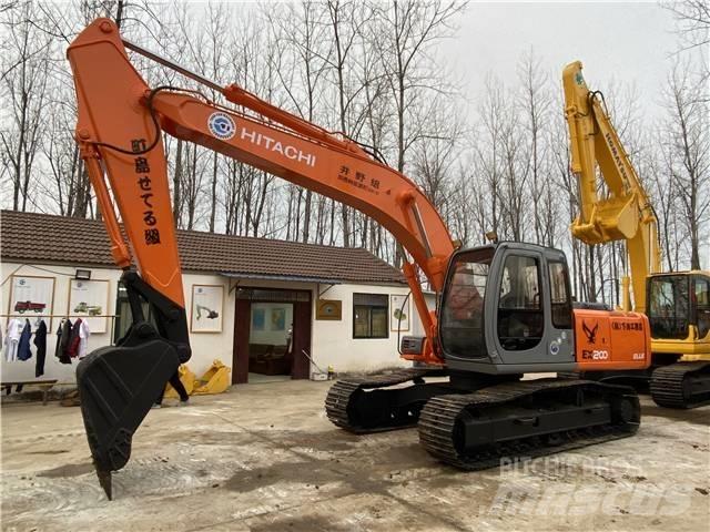 Hitachi EX 200-5 Gravemaskiner på larvebånd