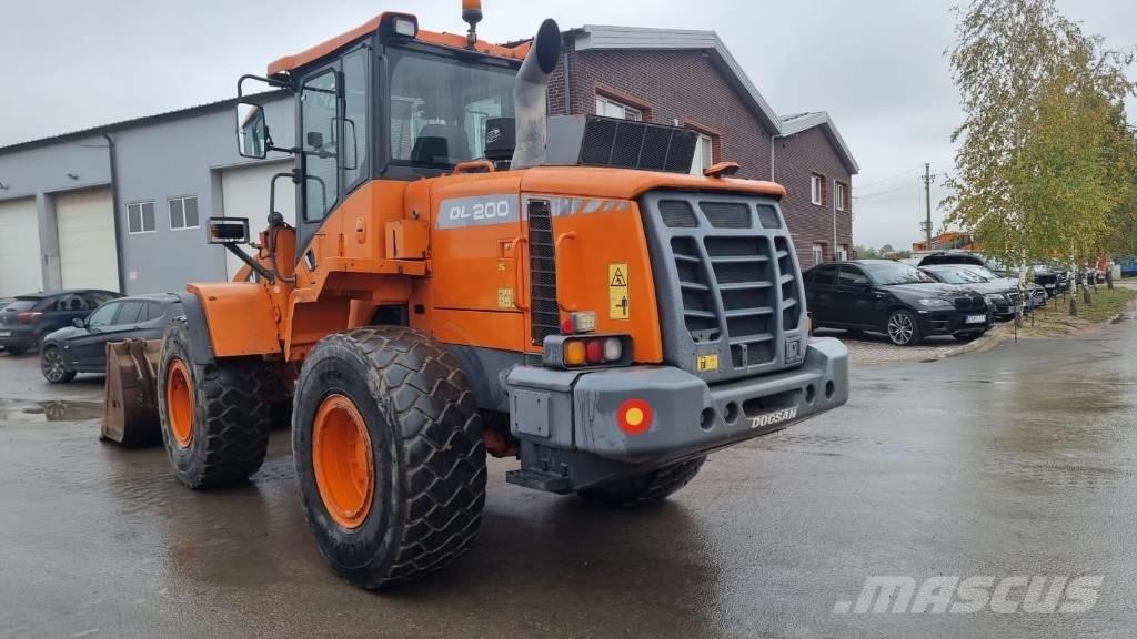 Doosan DL 200-3 Læssemaskiner på hjul