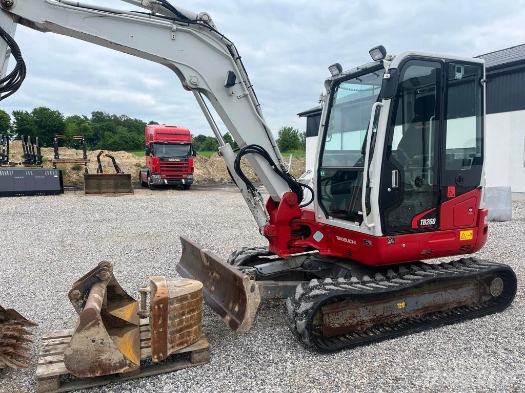 Takeuchi TB260 Minigravemaskiner