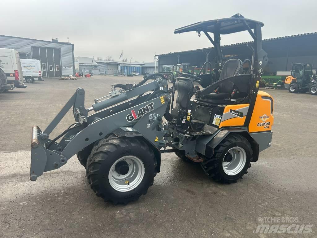 GiANT 2300 Xtra HD Læssere