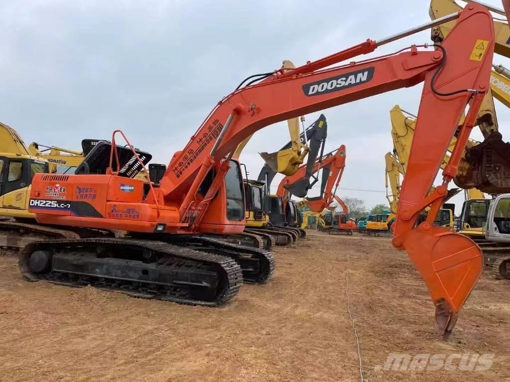 Doosan 225-7 Gravemaskiner på larvebånd