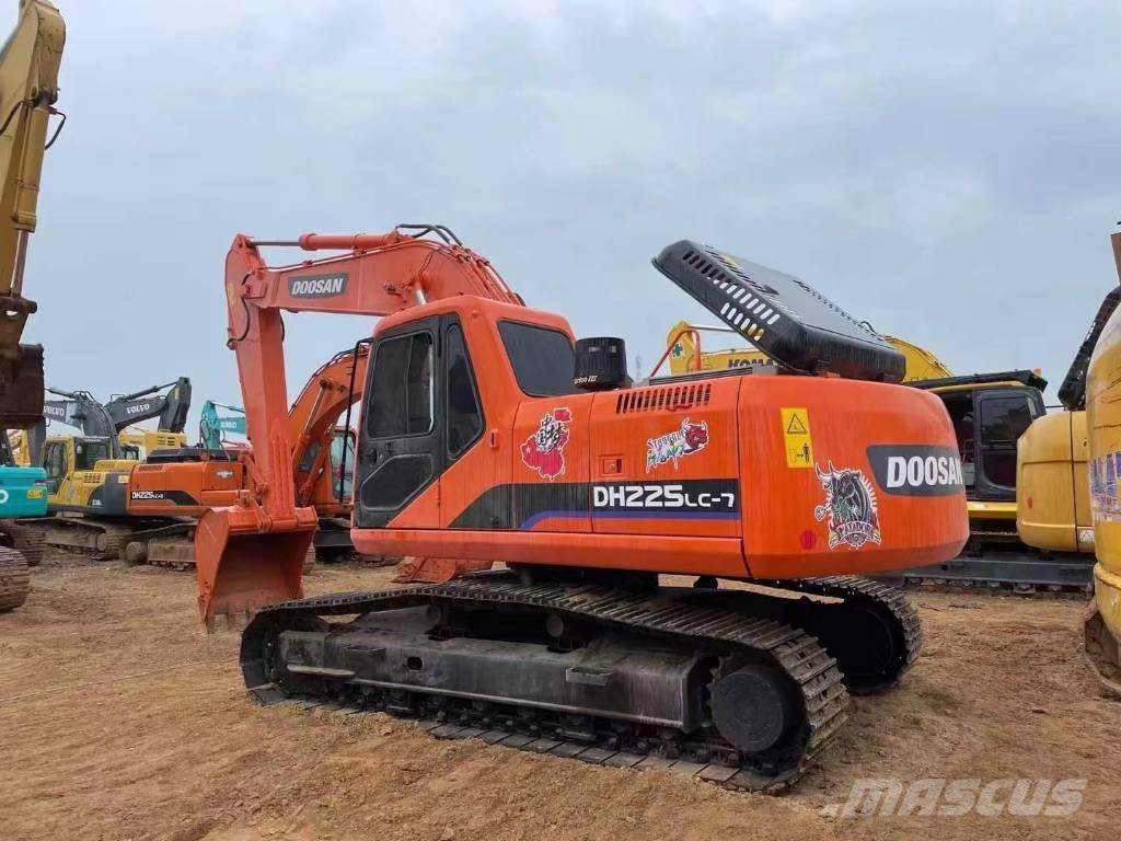 Doosan 225-7 Gravemaskiner på larvebånd