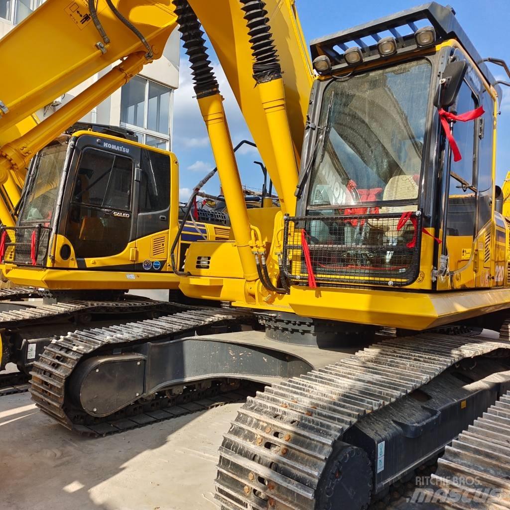 Komatsu PC 220-8 Gravemaskiner på larvebånd