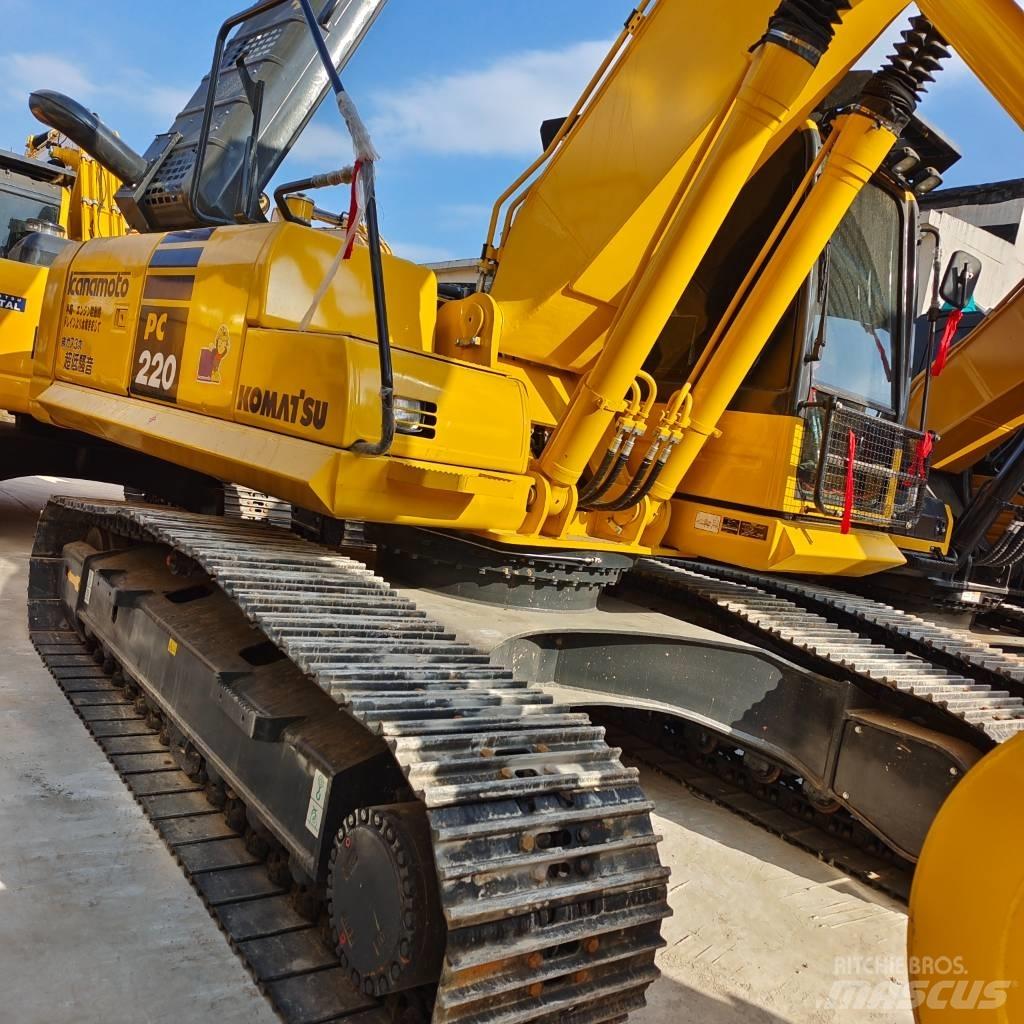Komatsu PC 220-8 Gravemaskiner på larvebånd