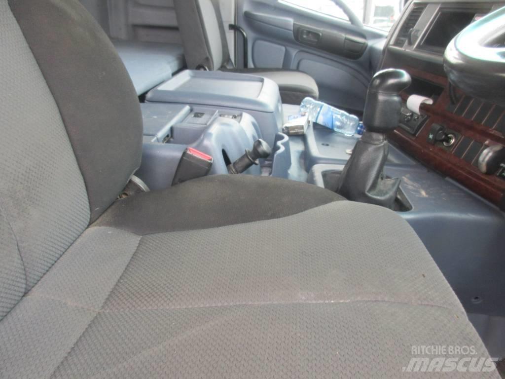 Hino 700 Lastbil med kran