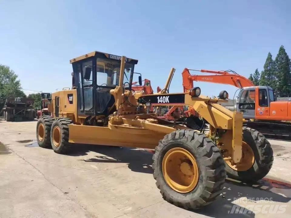 CAT 140 K Vejhøvle / Gradere