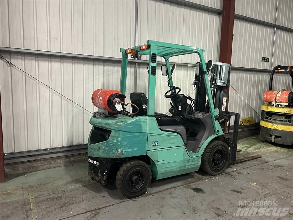 Mitsubishi FG25NT LPG gaffeltrucks
