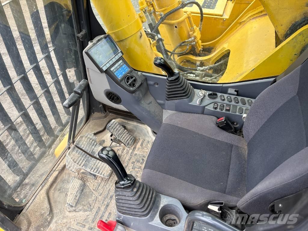 Komatsu PC700LC-11 Gravemaskiner på larvebånd