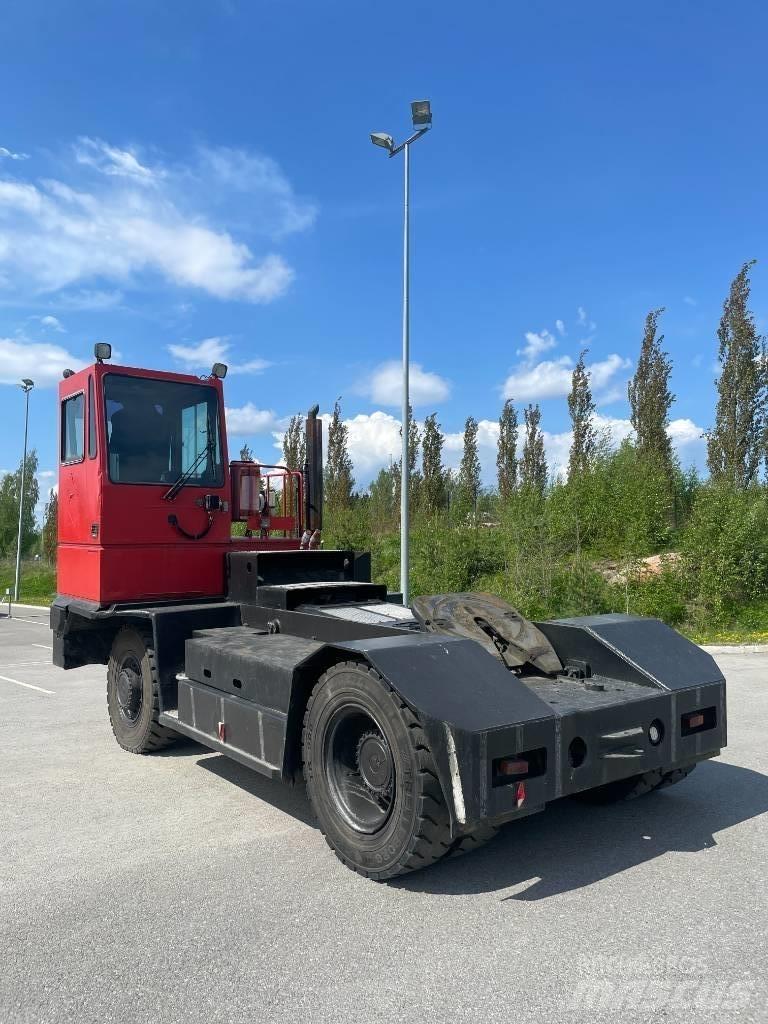 Kalmar TRX252 Terminaltraktorer
