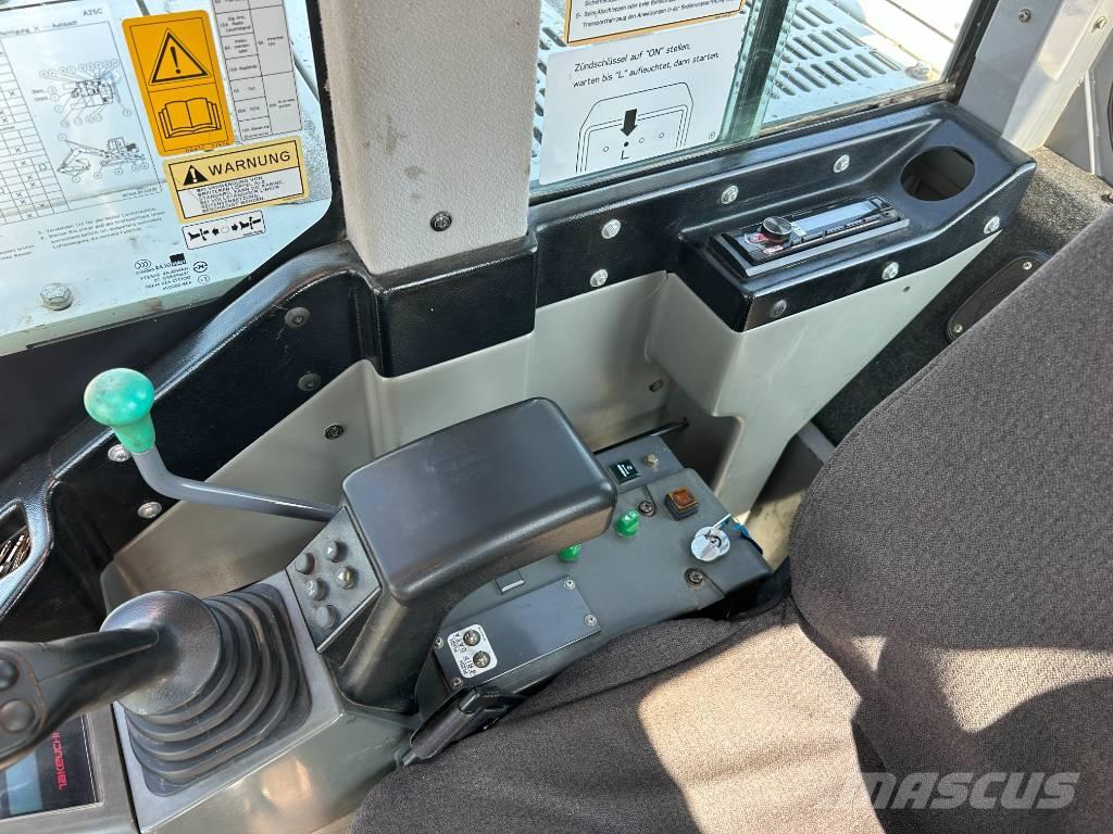 Takeuchi TB 1140 Gravemaskiner på larvebånd