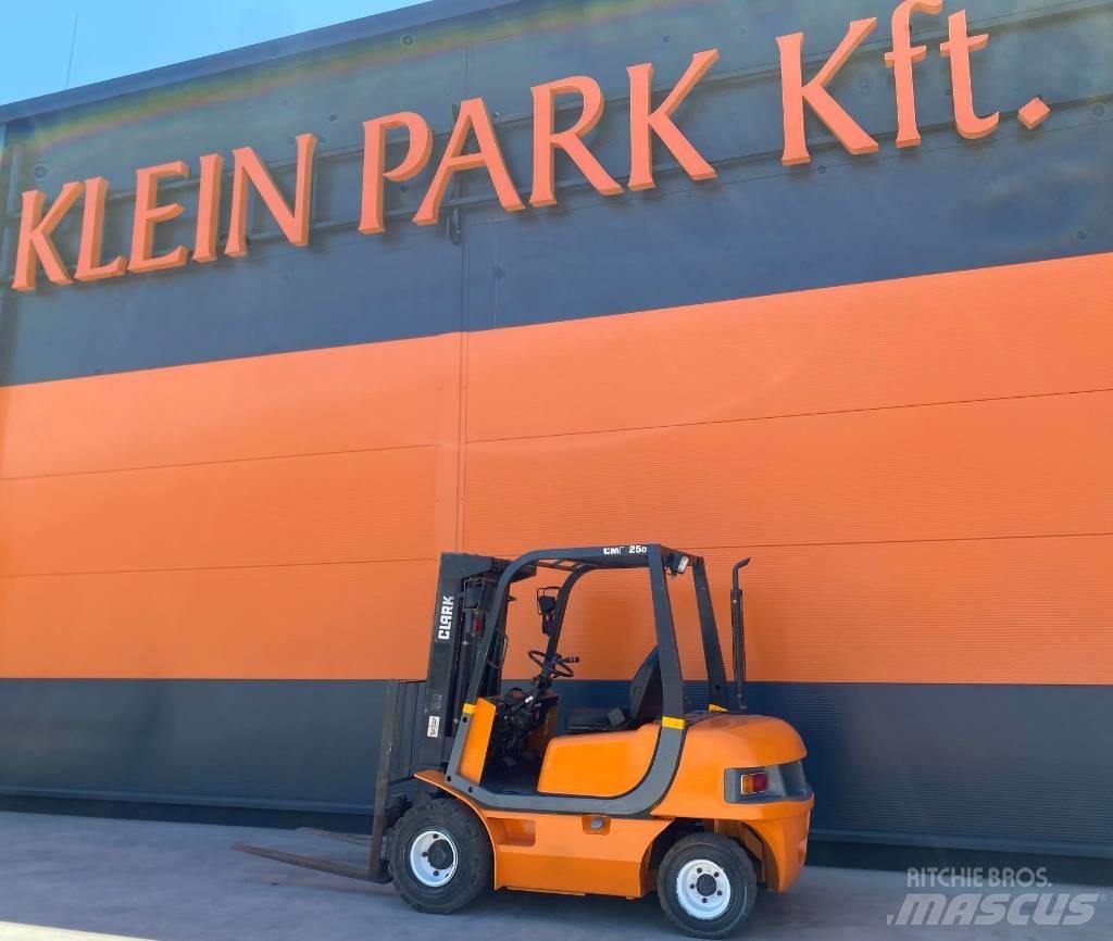 Clark CMP 25 Diesel gaffeltrucks