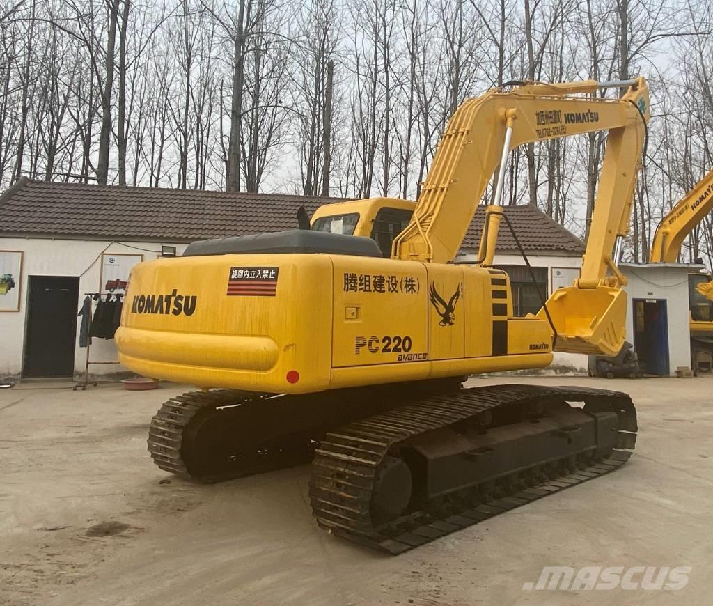 Komatsu PC 220-8 Gravemaskiner på larvebånd