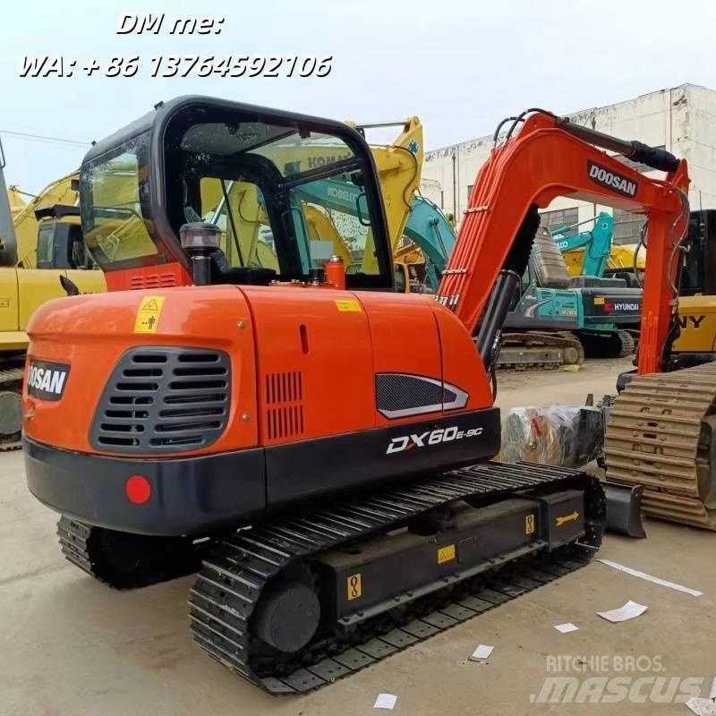 Doosan DX60 Gravemaskiner på larvebånd