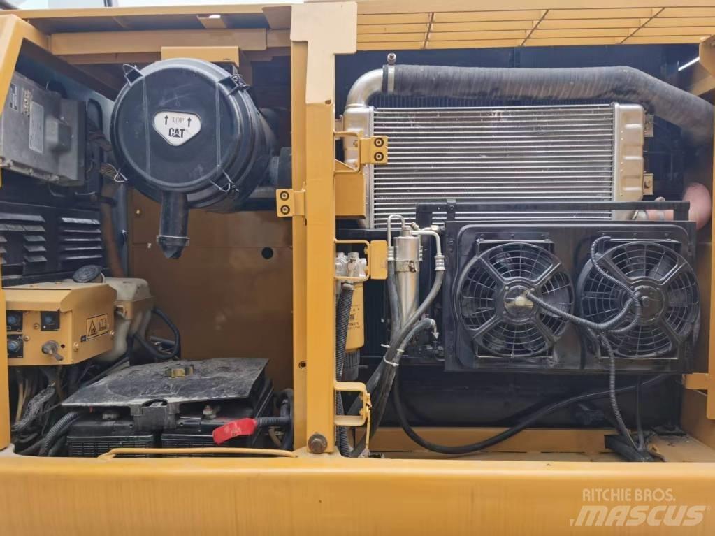 CAT 320 DL Gravemaskiner på larvebånd