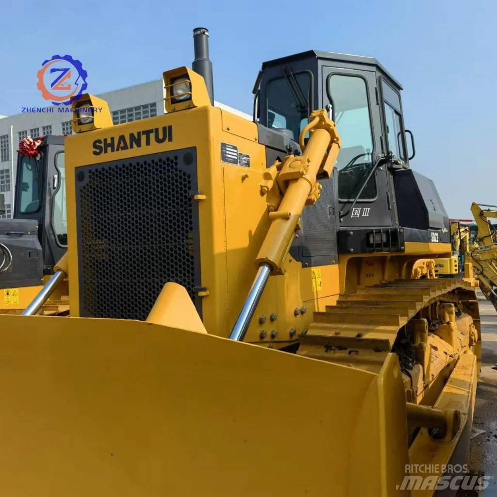 Shantui SD 22 Bulldozer på larvebånd