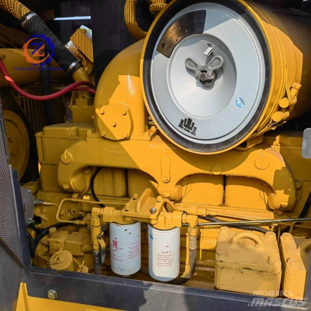 Shantui SD 22 Bulldozer på larvebånd