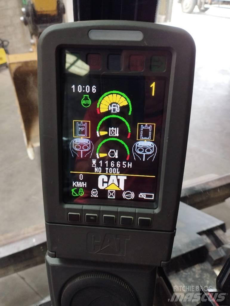 CAT M 316 D Gravemaskiner på hjul