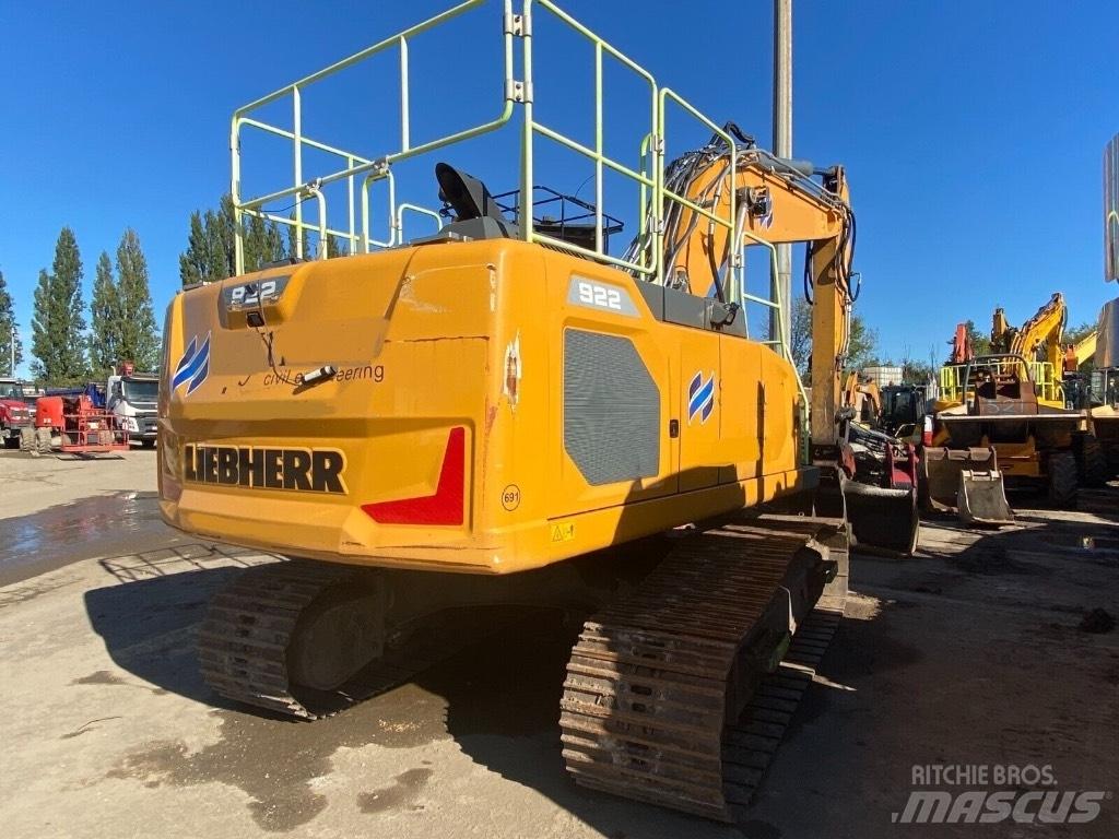 Liebherr R 922 Gravemaskiner på larvebånd