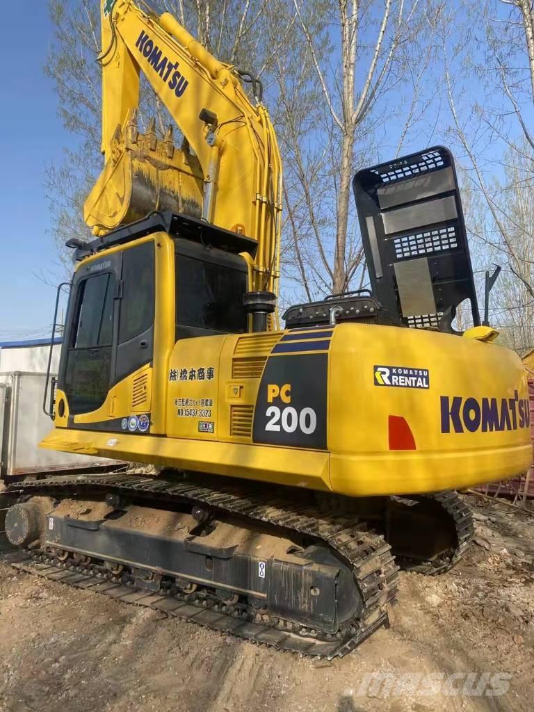 Komatsu PC 200-8 Gravemaskiner på larvebånd