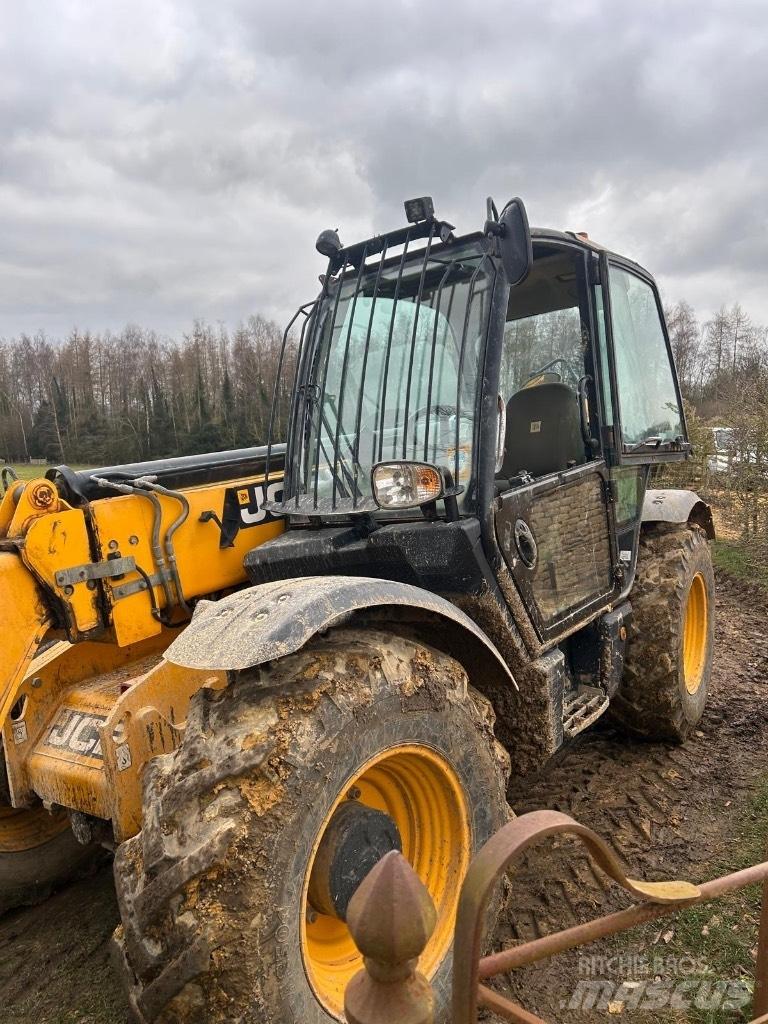 JCB 535-95 Gravemaskiner på larvebånd