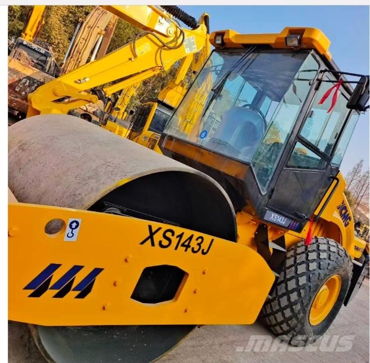 XCMG XS 142 J Enkelt tromle
