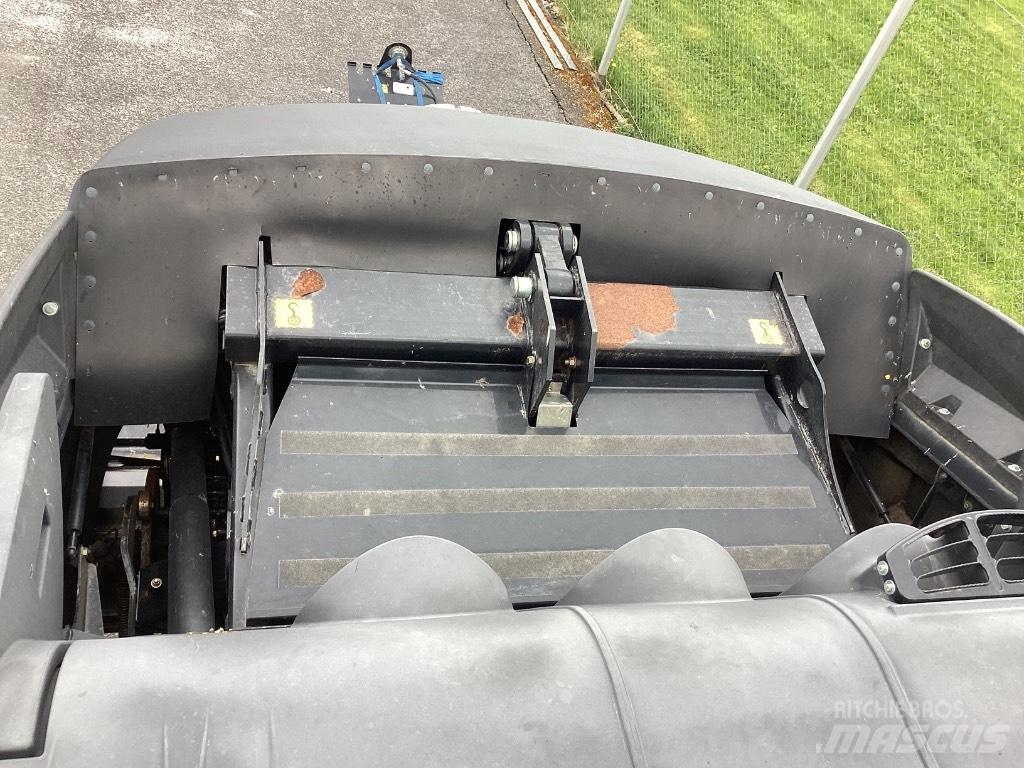 New Holland 1290 Pressere til firkantede baller