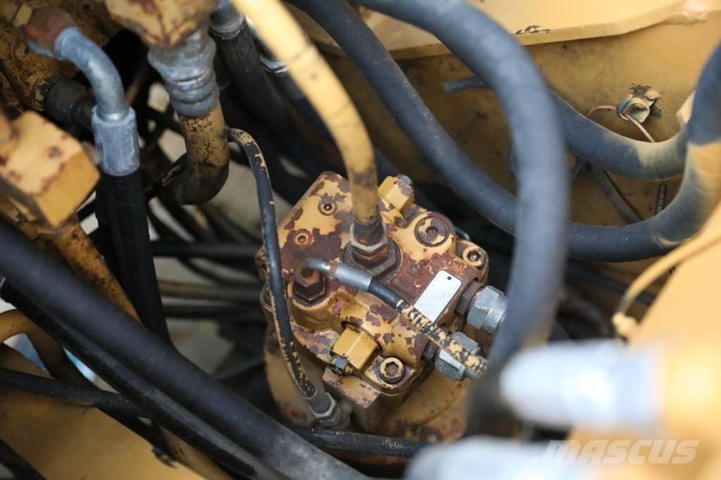CAT E 70 B Minigravemaskiner