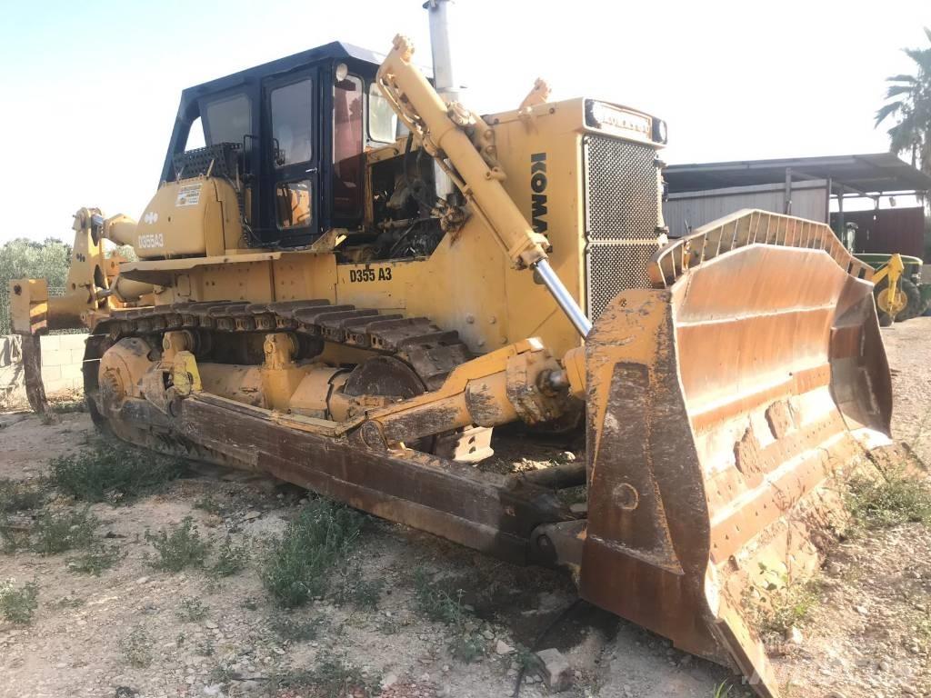Komatsu D355A-3 Bulldozer på larvebånd