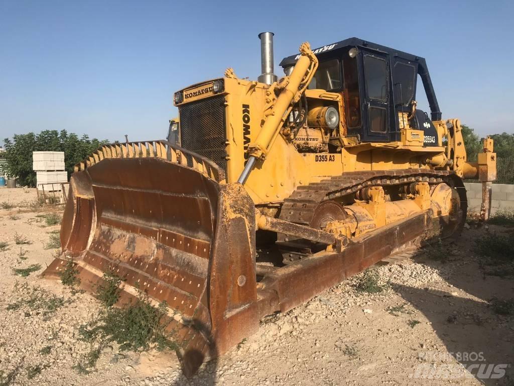 Komatsu D355A-3 Bulldozer på larvebånd