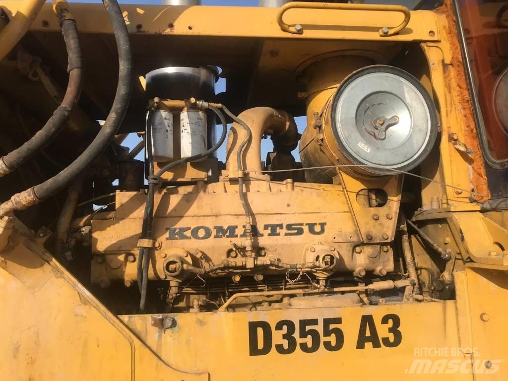 Komatsu D355A-3 Bulldozer på larvebånd