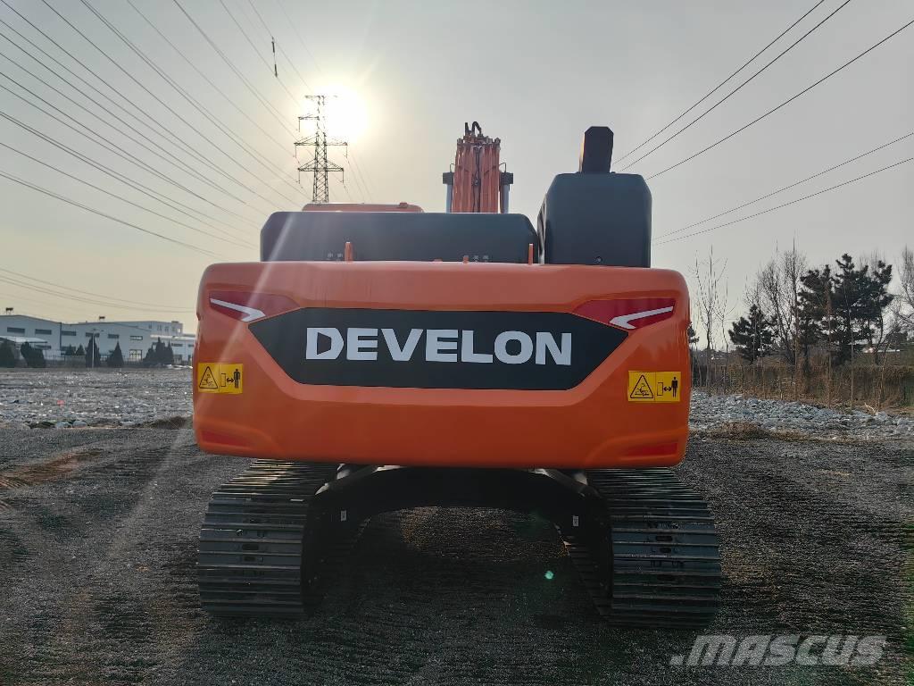 Doosan DX225 Gravemaskiner på larvebånd