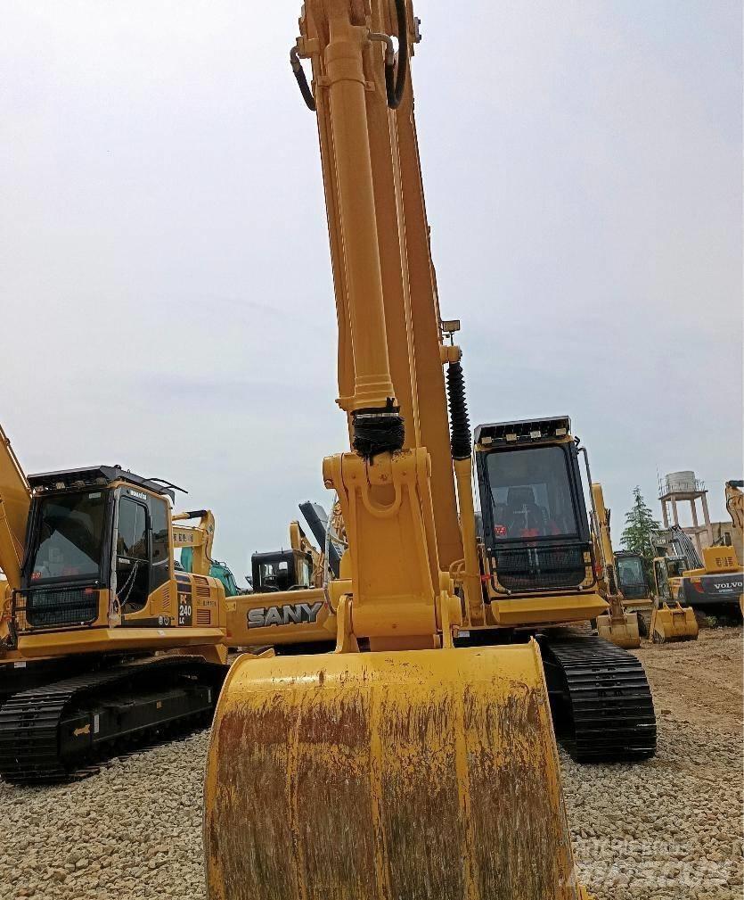 Komatsu PC 210 LC Gravemaskiner på larvebånd