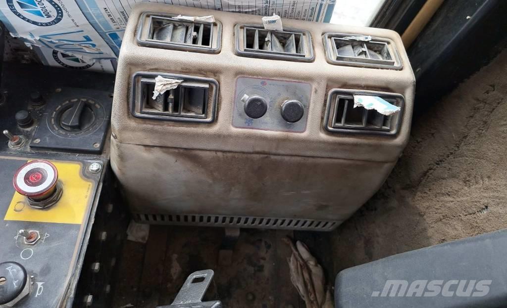 CAT CS583 C Enkelt tromle
