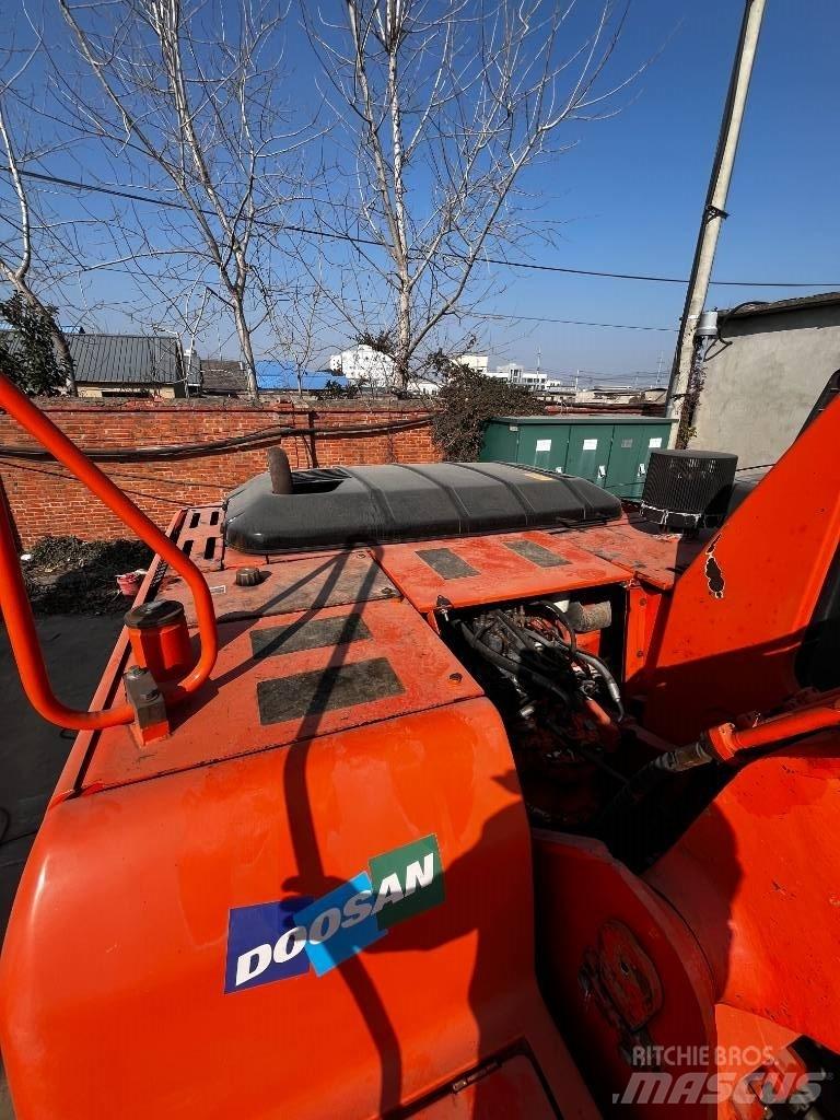 Doosan DH 225 LC-7 Gravemaskiner på larvebånd