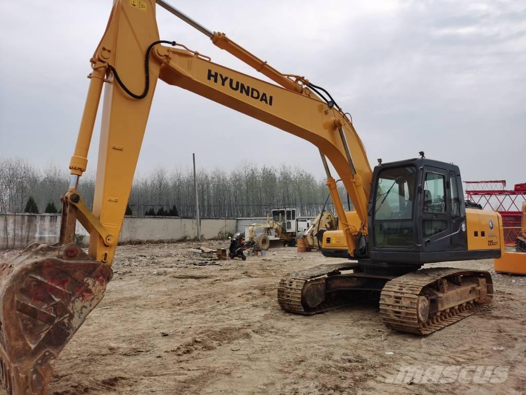Hyundai R225LC-7 Gravemaskiner på larvebånd