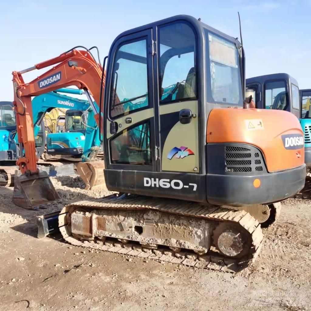 Doosan DH60-7 Gravemaskiner på larvebånd