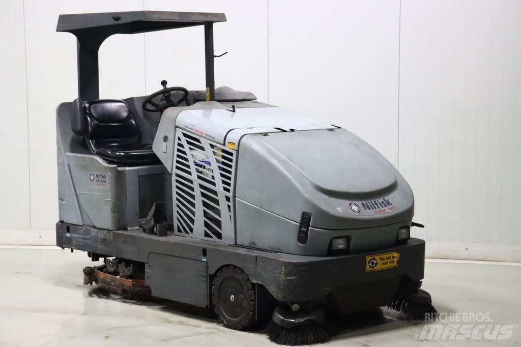 Nilfisk CR1200 Fejemaskiner